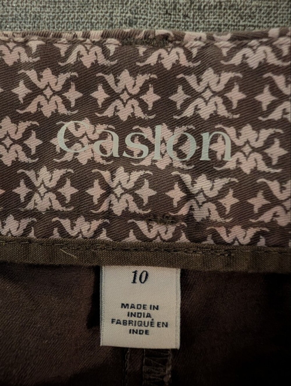 Caslon Women's Geometric Print Cotton Shorts Size 10 - Picture 2 of 5